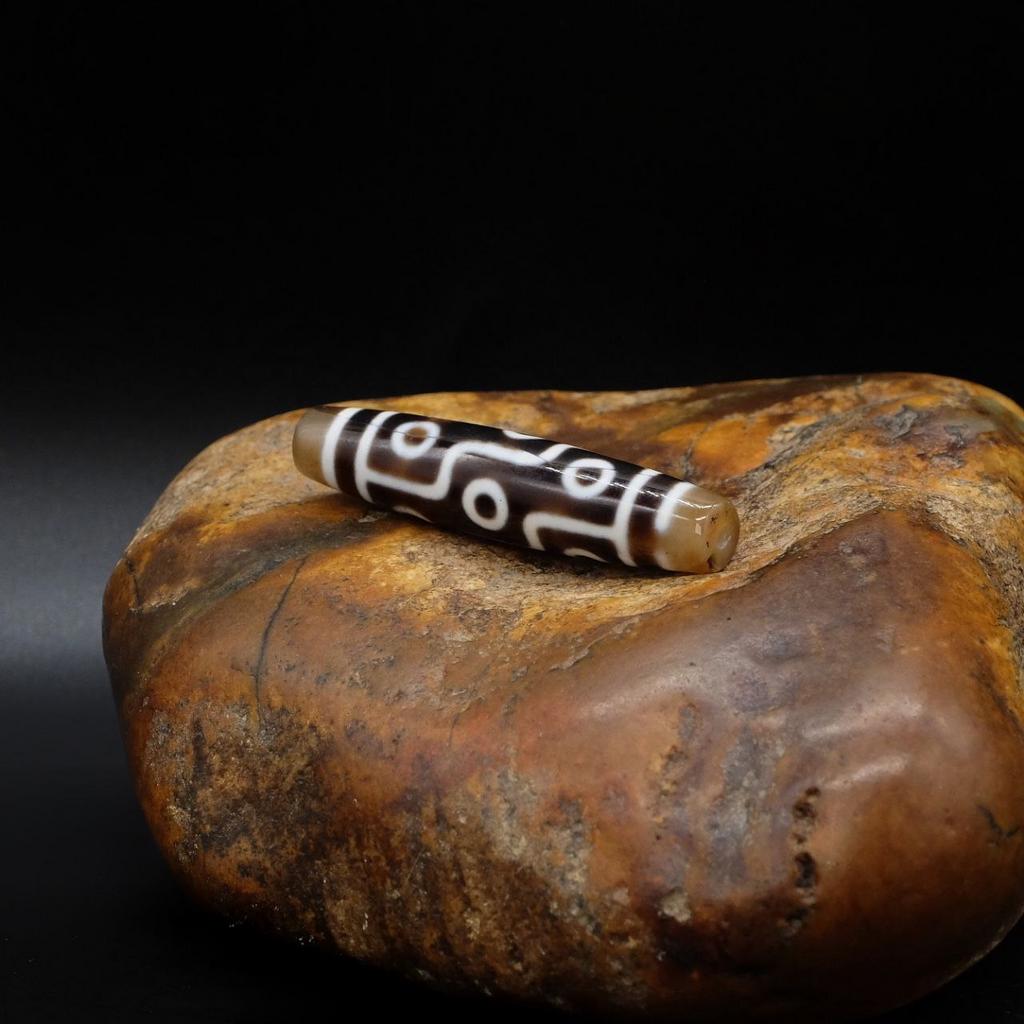 Бусина Дзи 9 глаз №33