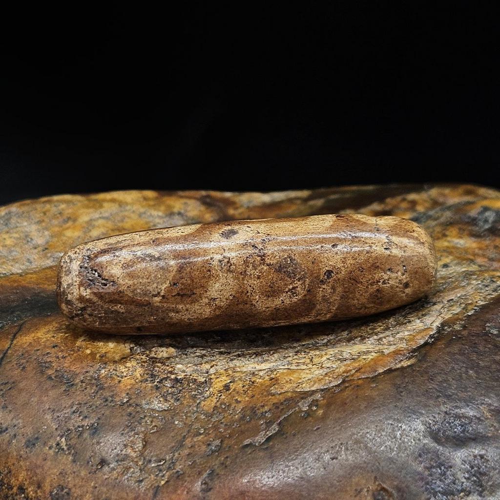 Бусина Дзи 9 глаз №39