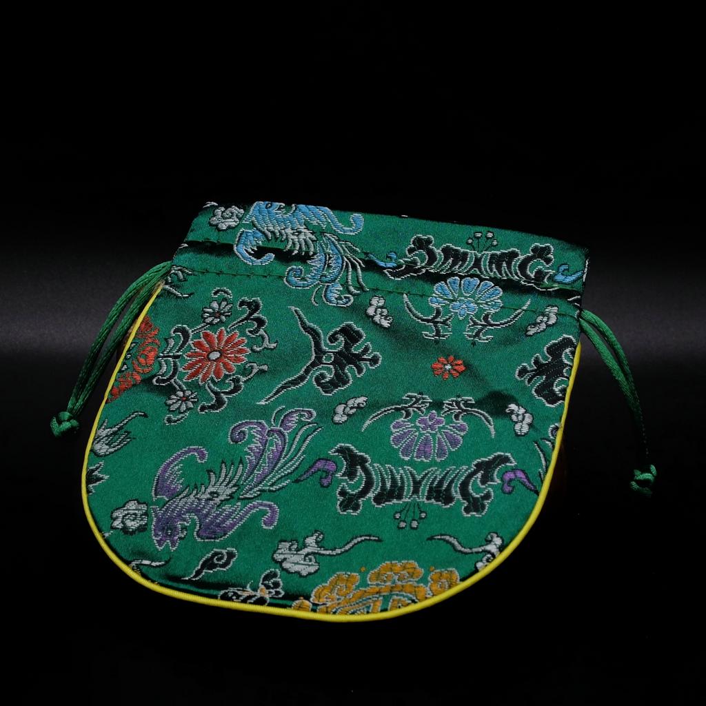 Мешочек шелковый зелёный