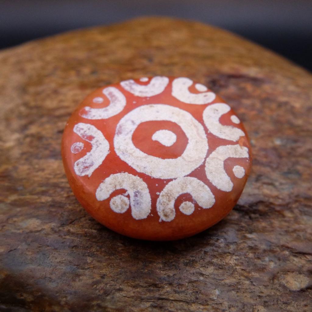 Бусина Дзи Солнце N°3 старинная