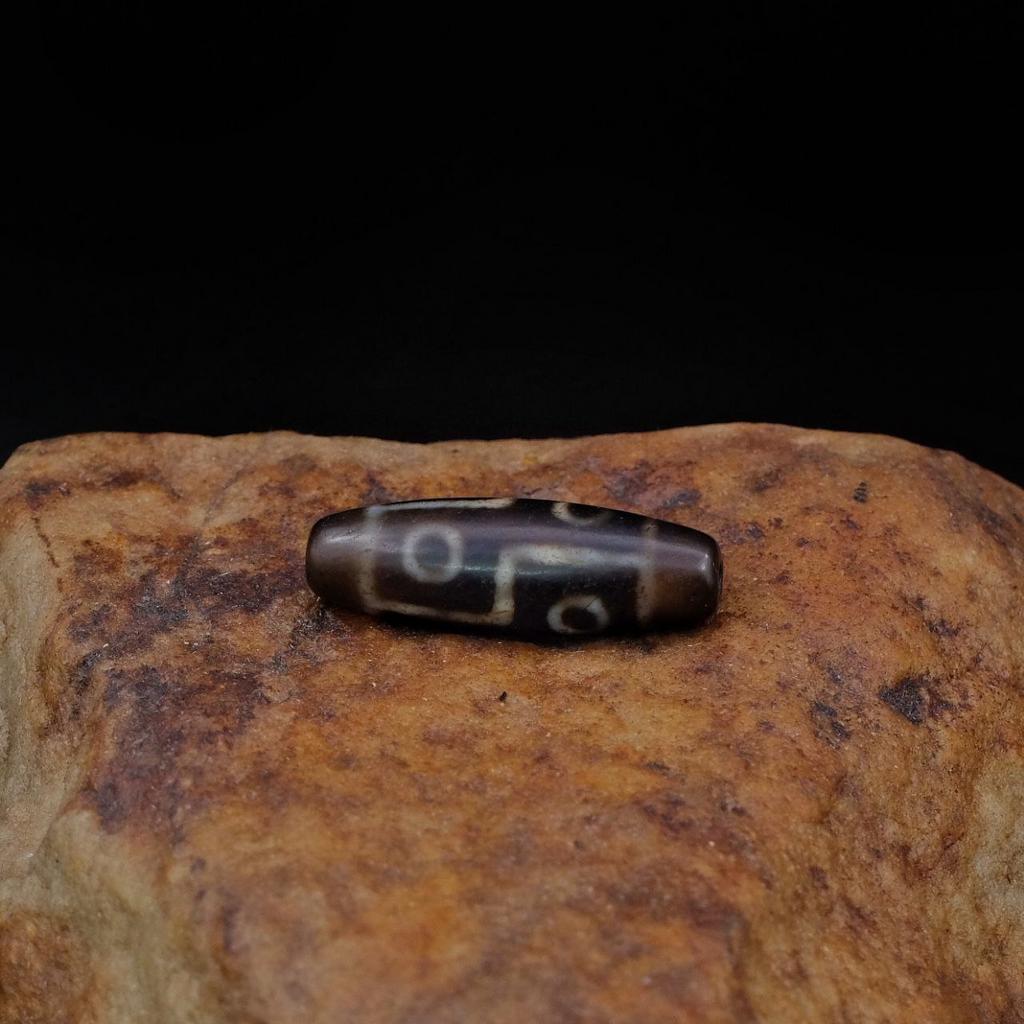 Бусина Дзи 6 глаз N°52