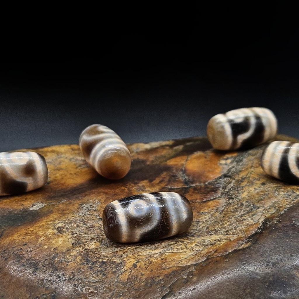 Бусина Дзи 2 глаза N°104