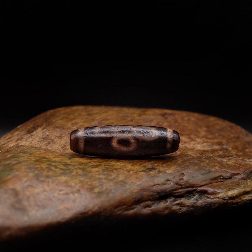 Бусина Дзи Гаруда и молния N°40