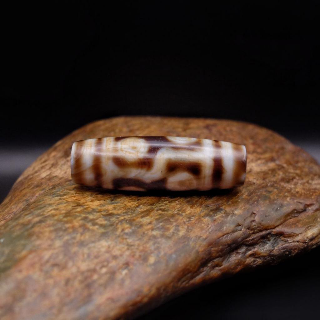 Бусина Дзи 6 глаз N°78