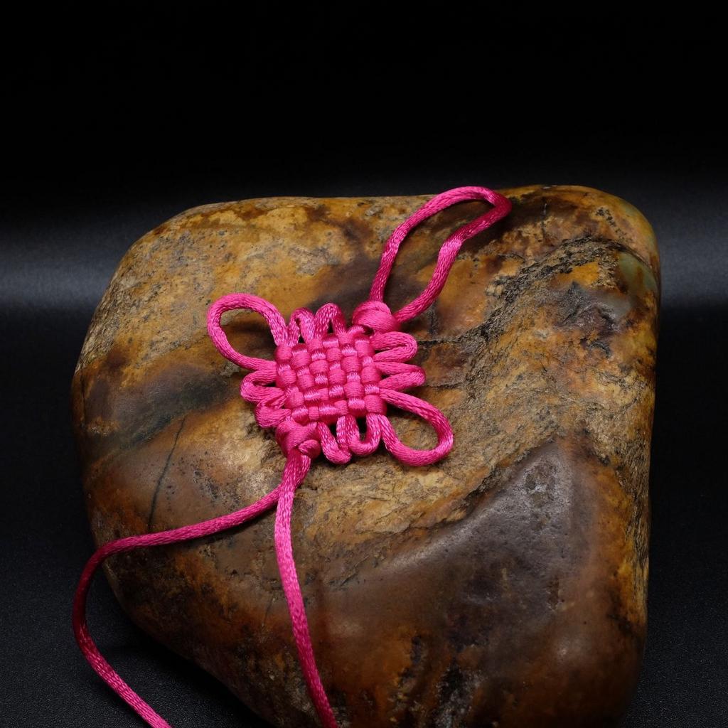 Мистический узел Пан Чанг фуксия