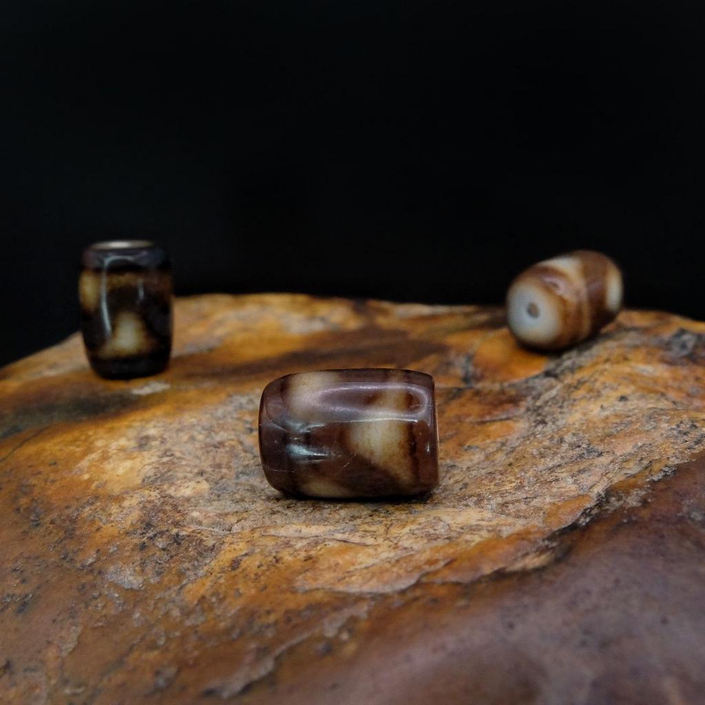 Бусина Дзи Зубы Тигра N°74