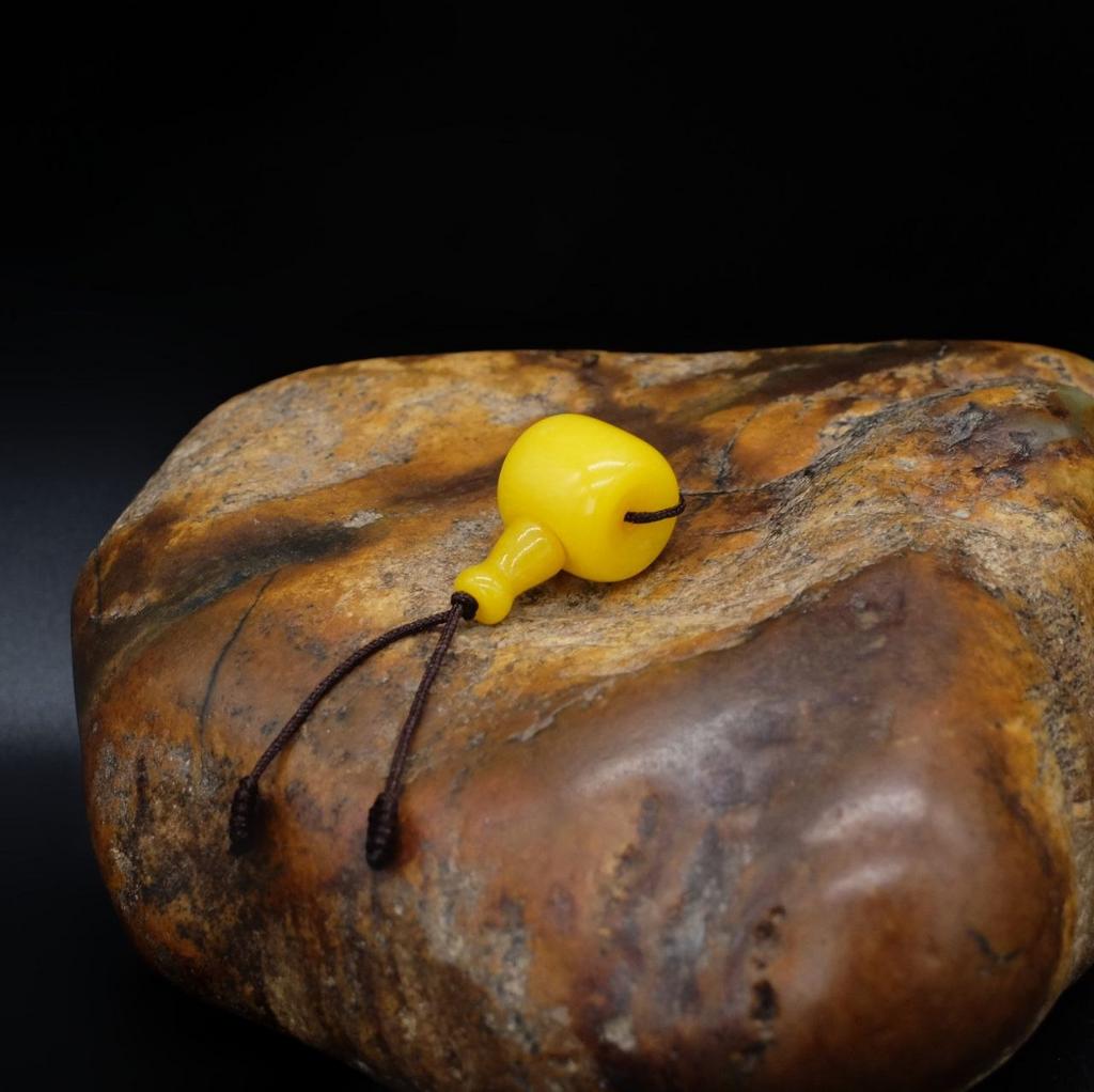 Гуру-бусина жёлтая N°3