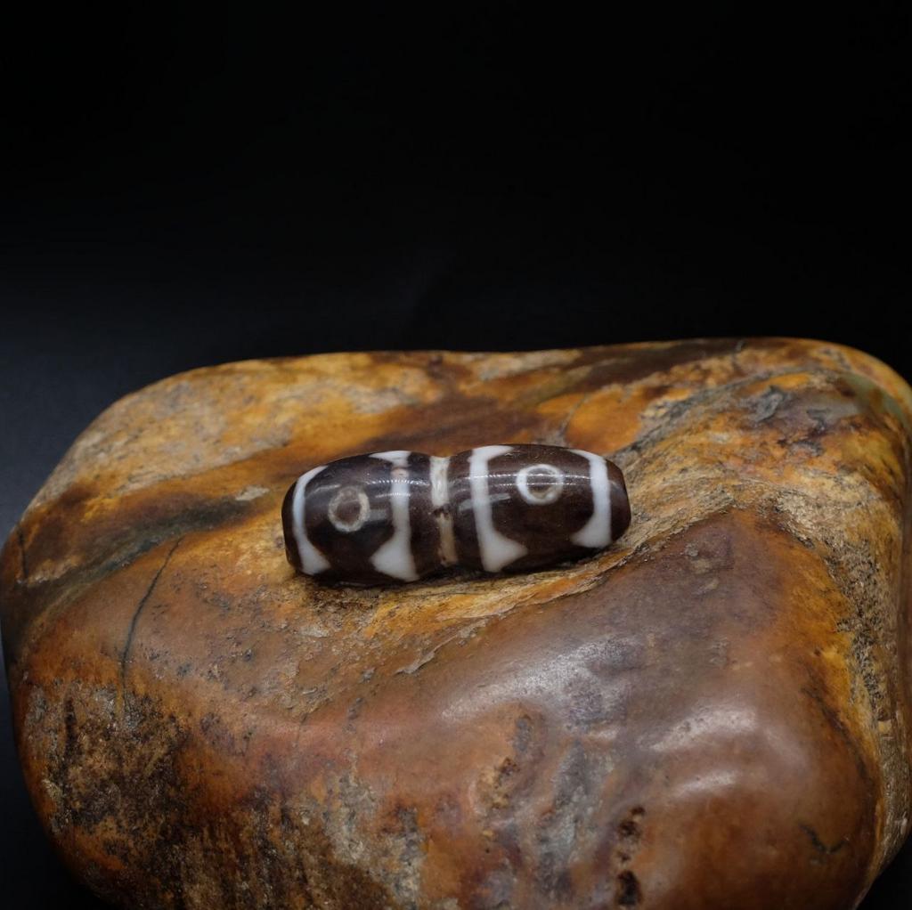 Двойная Бусина Дзи 6 глаз N°91