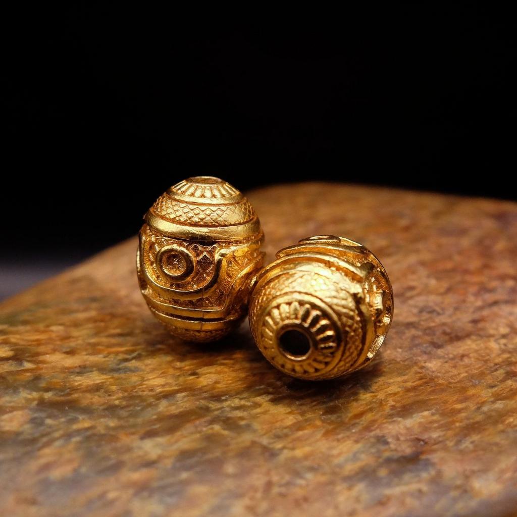 Пара металлических бусин золотого цвета "Дзи 2 глаза"
