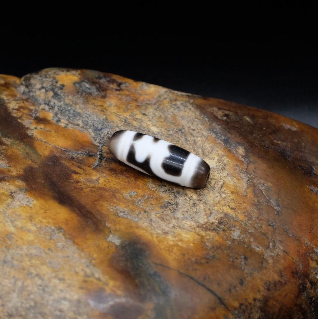 Бусина Дзи Сосуд Долголетия N°20