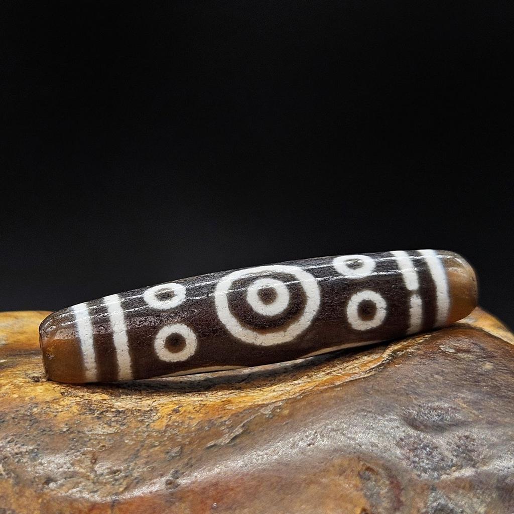 Бусина Дзи 11 глаз N4