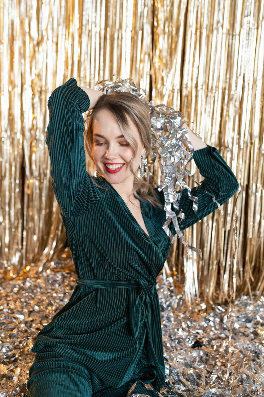 Изумрудная бархатная пижама