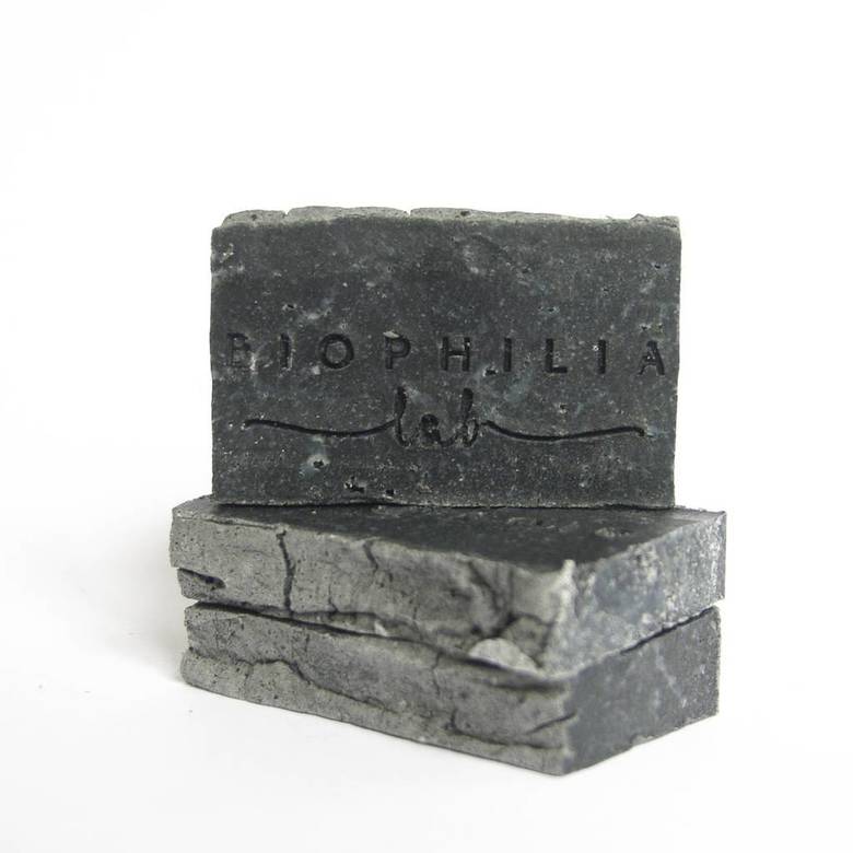 Мыло с углем (BIOPHILIA LAB)