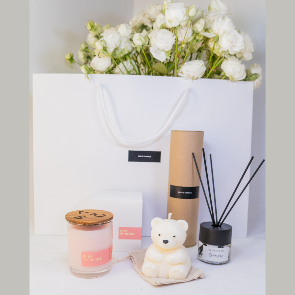 Подарочный арома набор с цветами от White Candle