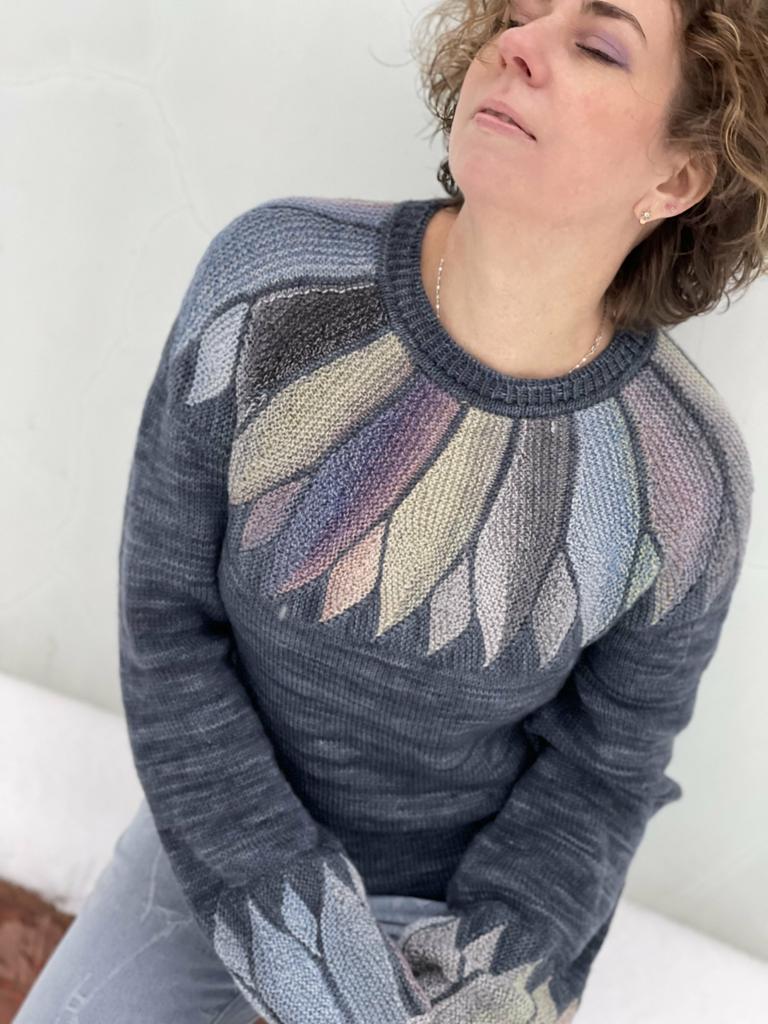 Свитер Хризантема