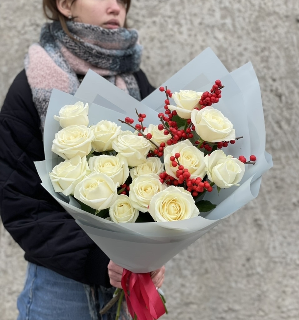 Букет «За окошком снегири»