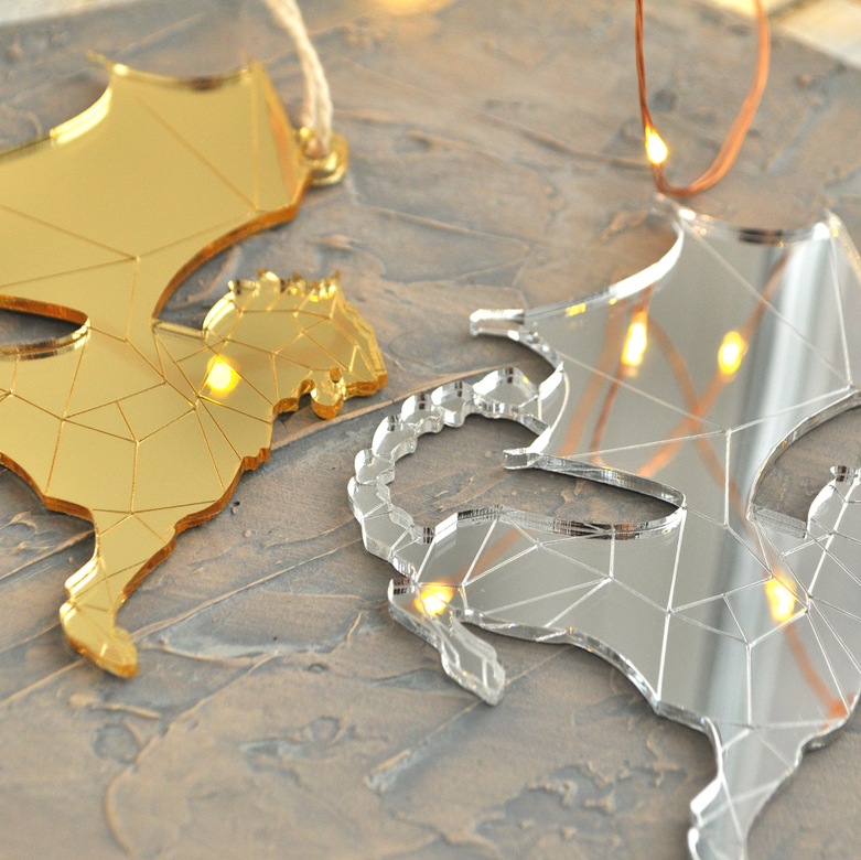 необычная новогодняя ёлочная игрушка мантикора - сувенир на новый год необычный подарок в виде мантикоры