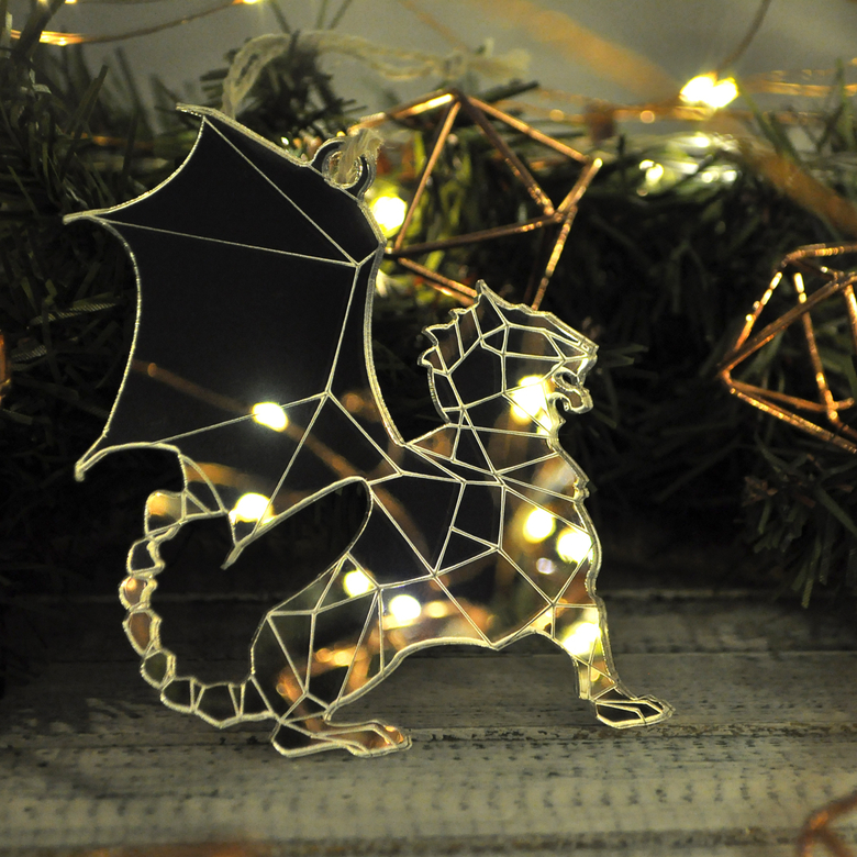 необычная новогодняя ёлочная игрушка мантикора - сувенир на новый год необычный подарок в виде мантикоры