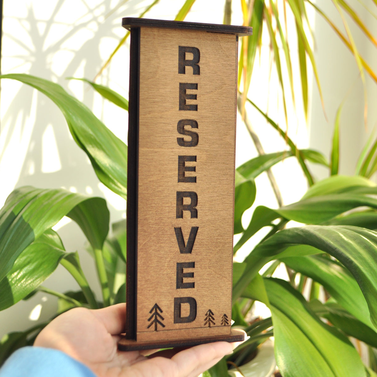 деревянная табличка резерва вертикальная на стол для кафе или ресторана купить заказать