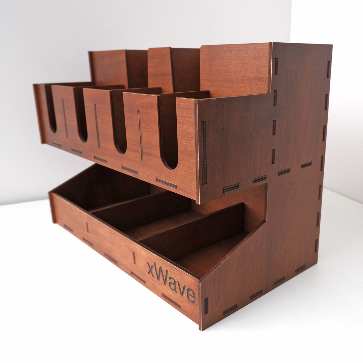 большой кофейный органайзер из дерева с гравировкой логотипа