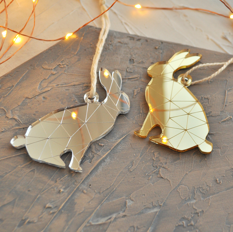 необычная новогодняя ёлочная игрушка заяц - сибирский сувенир на новый год в виде зайчика