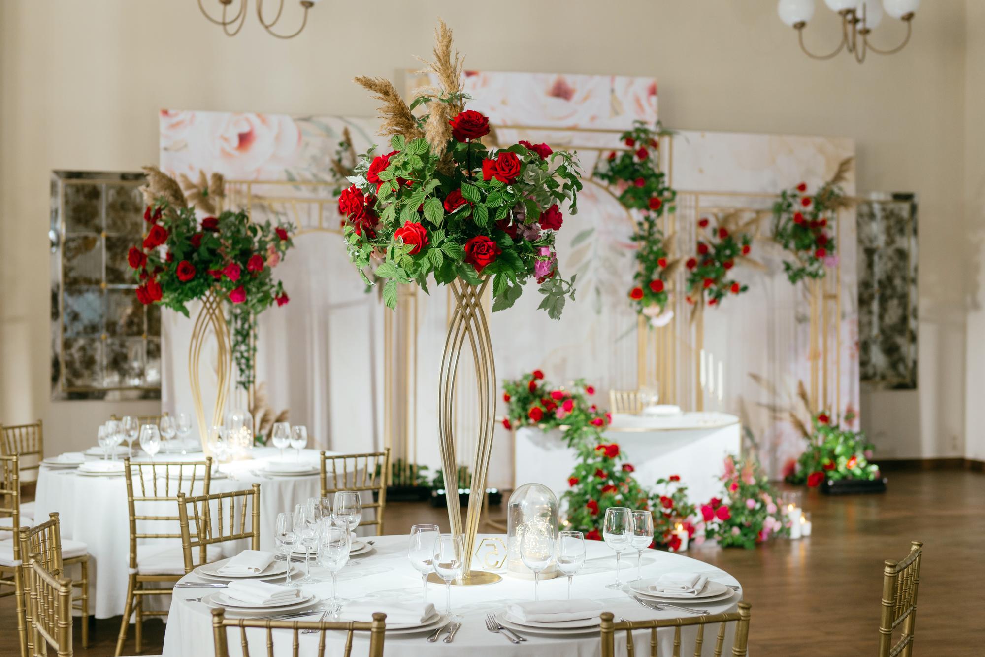 Композиция высокая "Love"