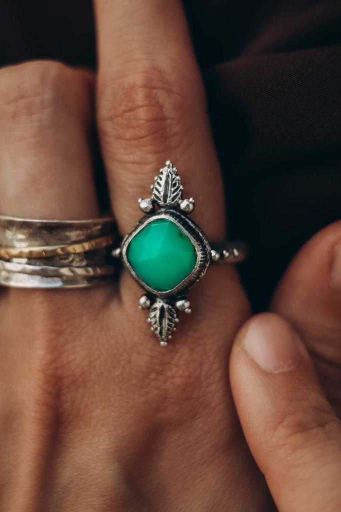 кольцо бохо - хризопраз