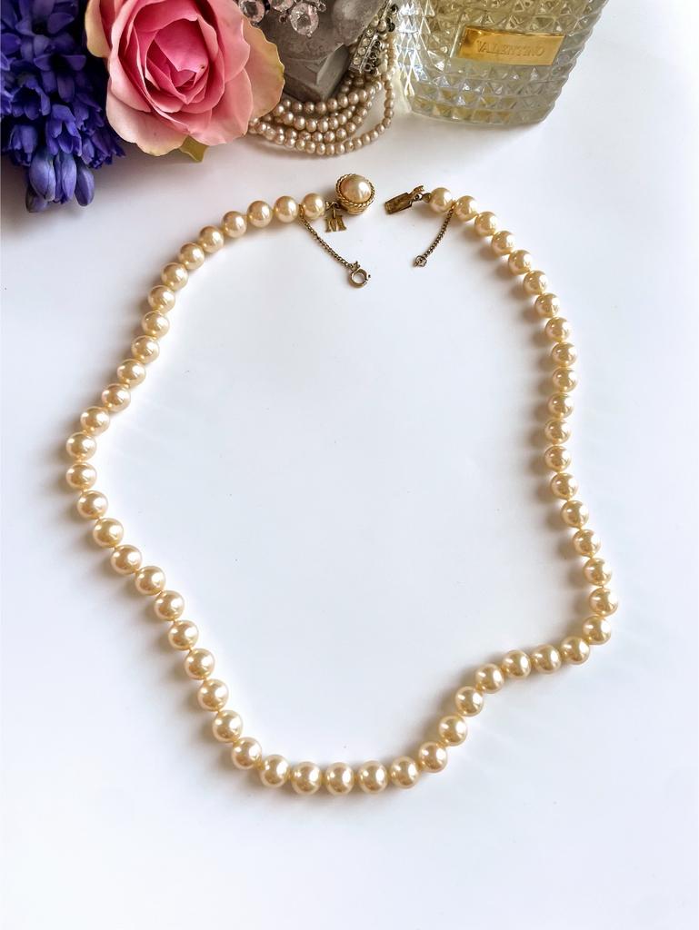 Колье с золотистыми жемчужинами
