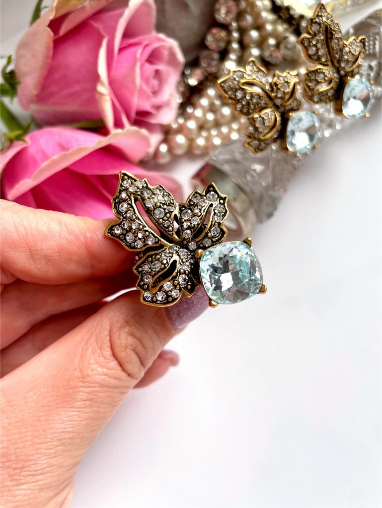 Кольцо дубовый листок с голубым камнем