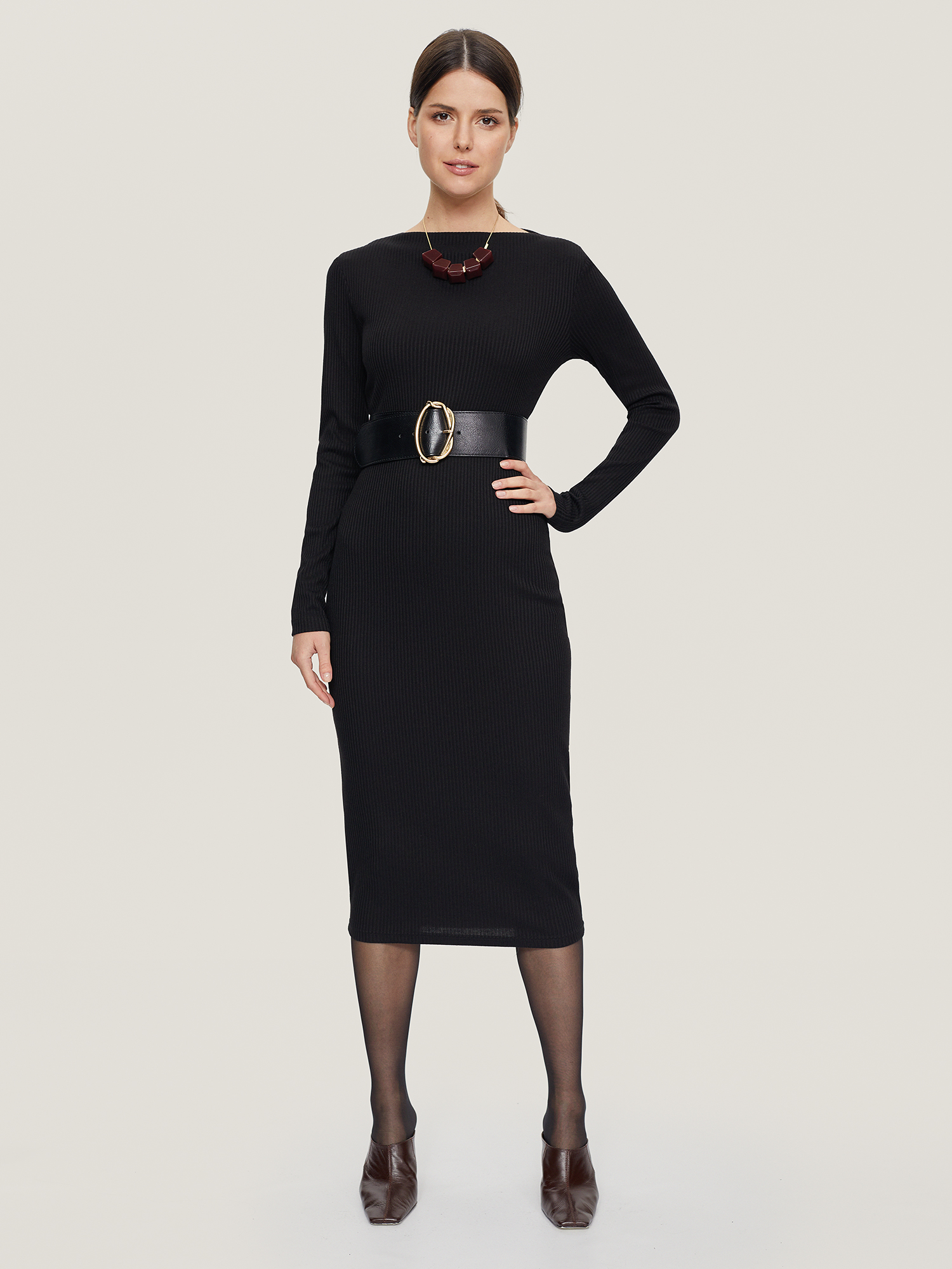 Платье, модель 9902520/01