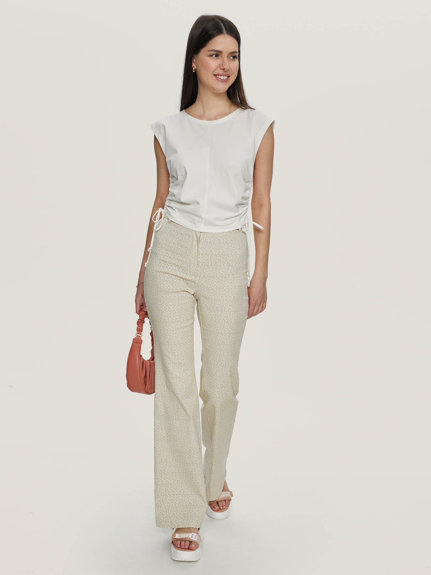 Футболка / Топ, модель 552/02