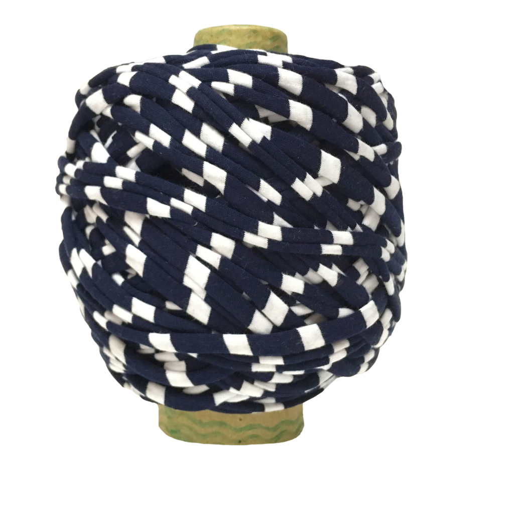 Тёмно-синий в белую полосу