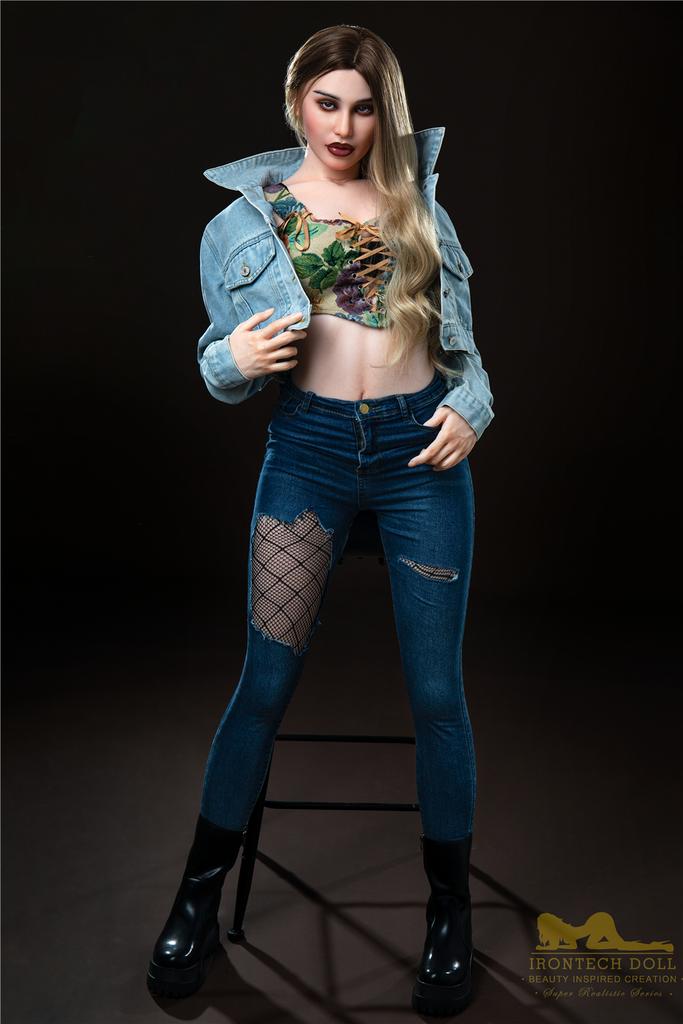 Реалистичная силиконовая / ТПЕ секс кукла  irontech doll 168 см - Pearl