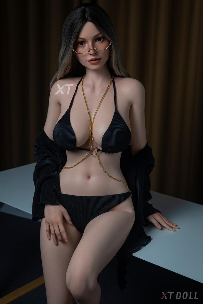 Реалистичная силиконовая / ТПЕ секс кукла  XT doll 165 см - Julie