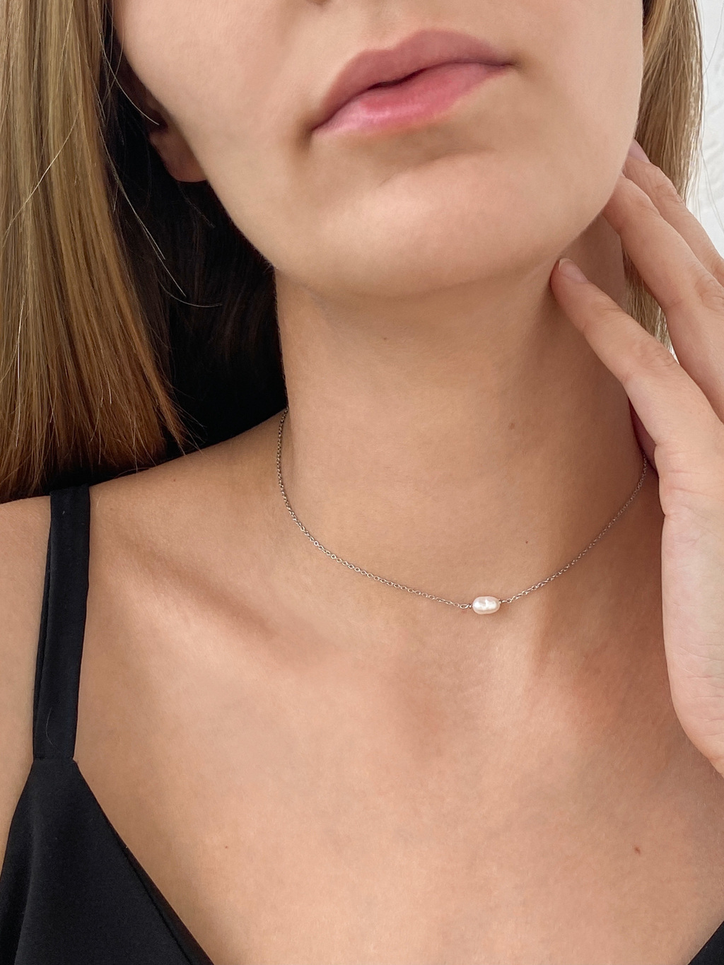 Цепочка жемчужиной в ямочку