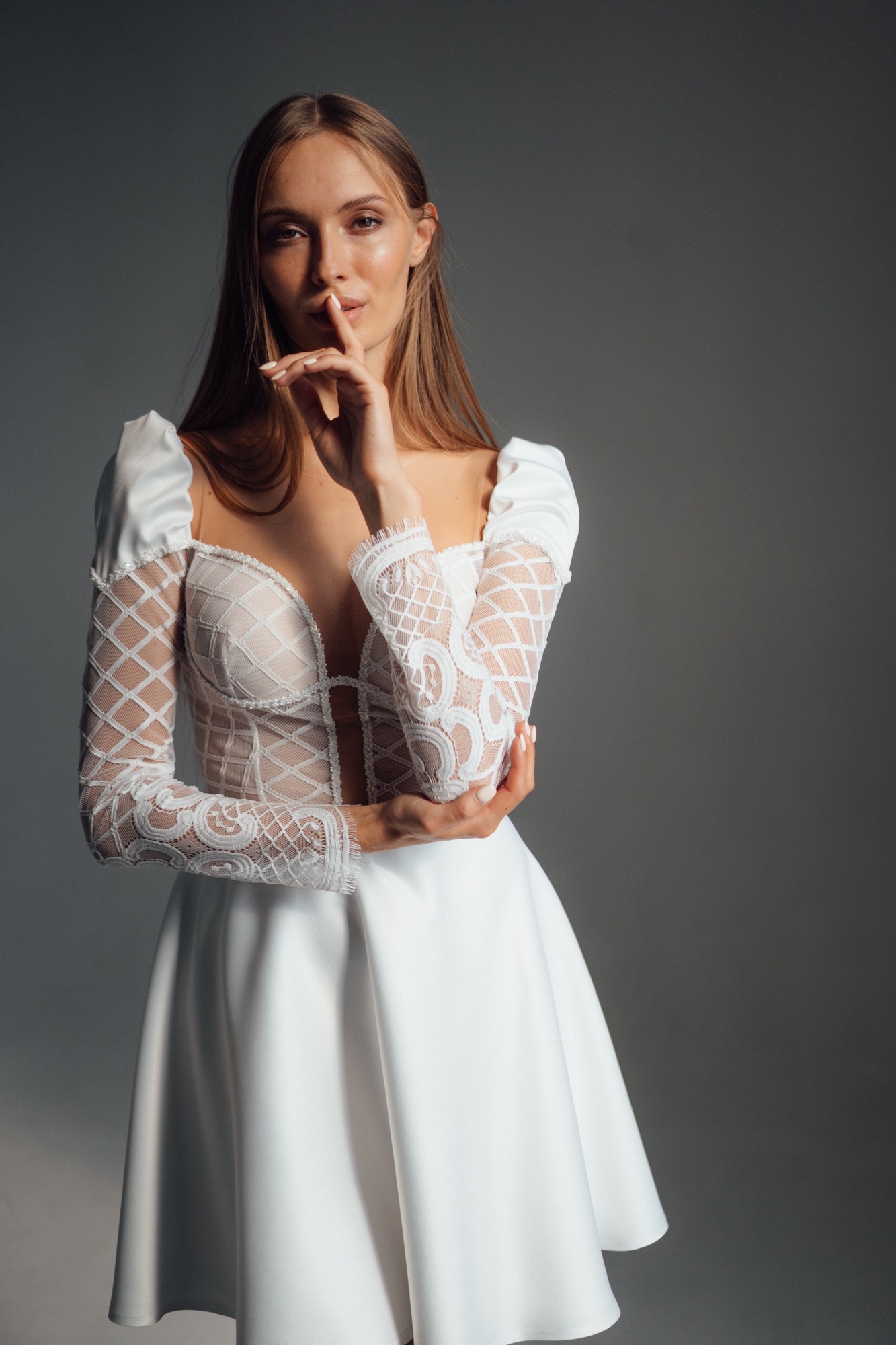 Вечернее платье ONLIE в молочном  атласе