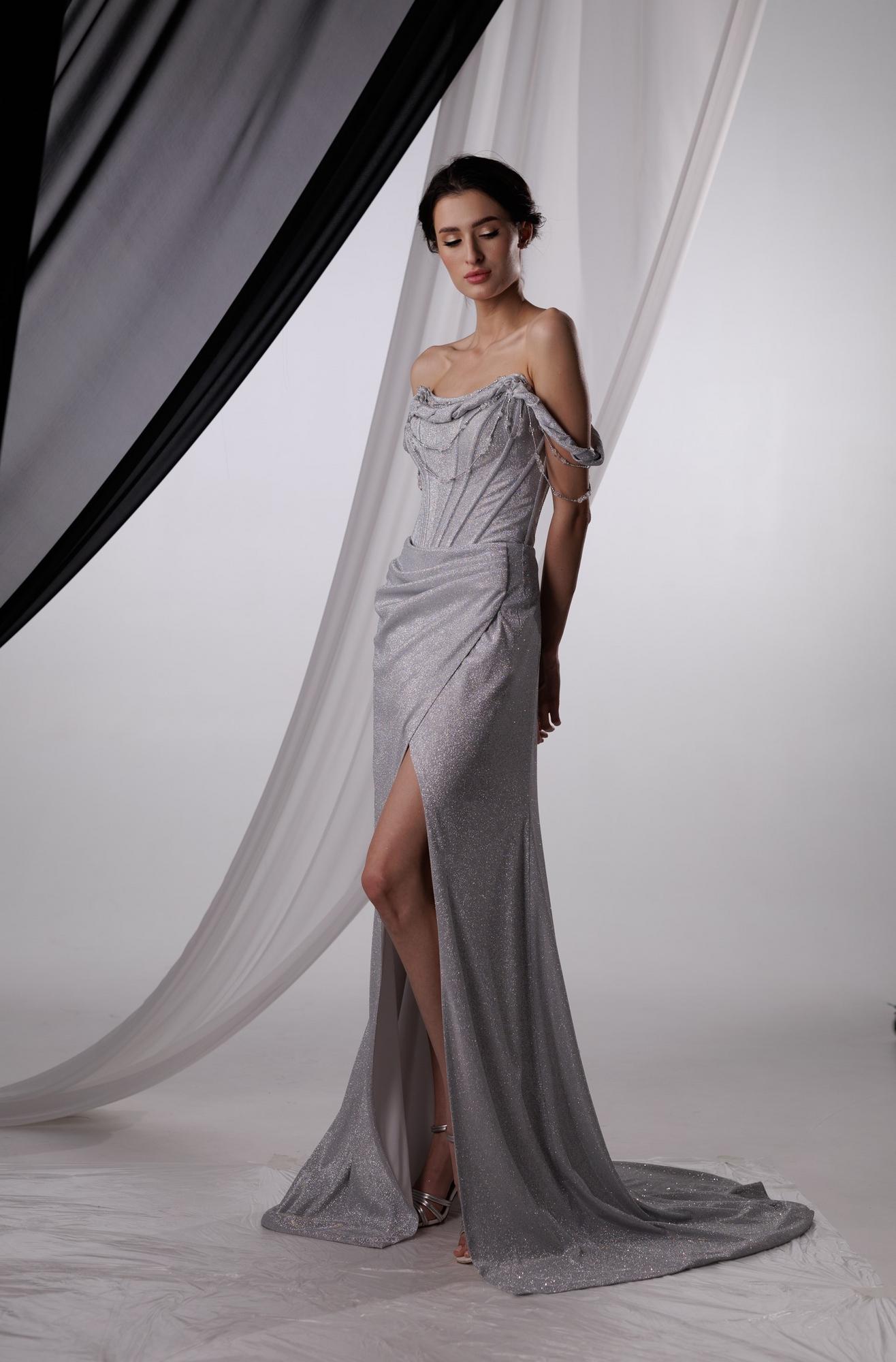 Блестящее платье OTTO в серебре