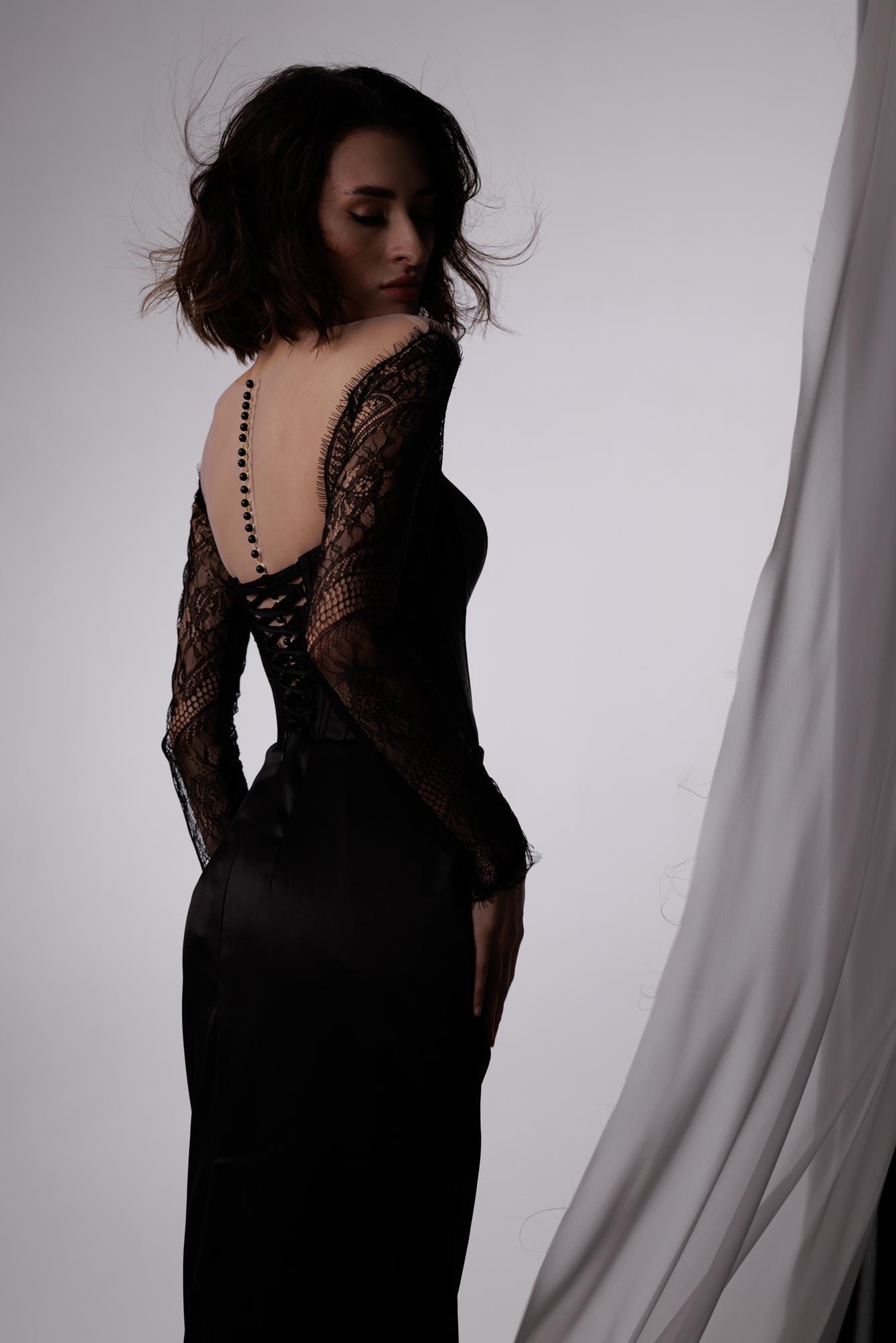 Вечернее платье RAINEY в черном