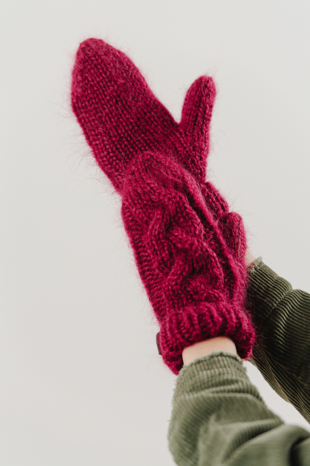 Варежки бордовый