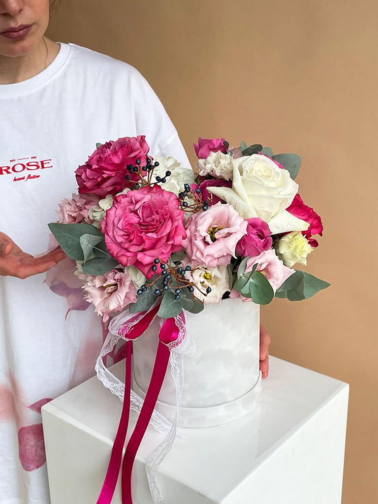 Цветочная коробка "Ягодный пломбир"