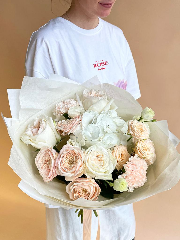 Авторский букет "Нежно кремовый"