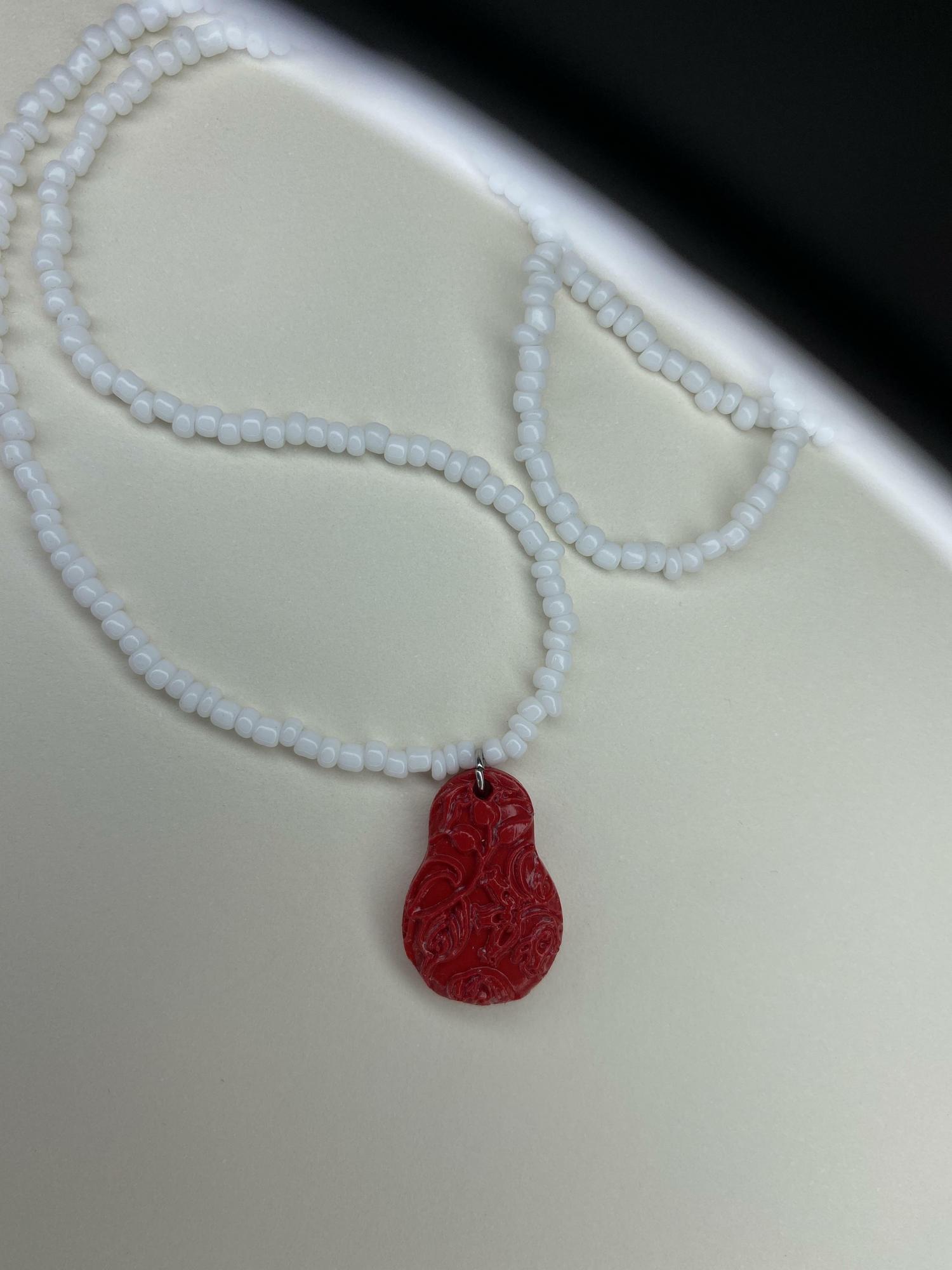 Бусы Матрешка красная mini