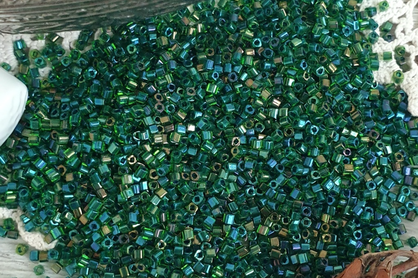 бисер тохо кубы  зеленые 249 3мм
