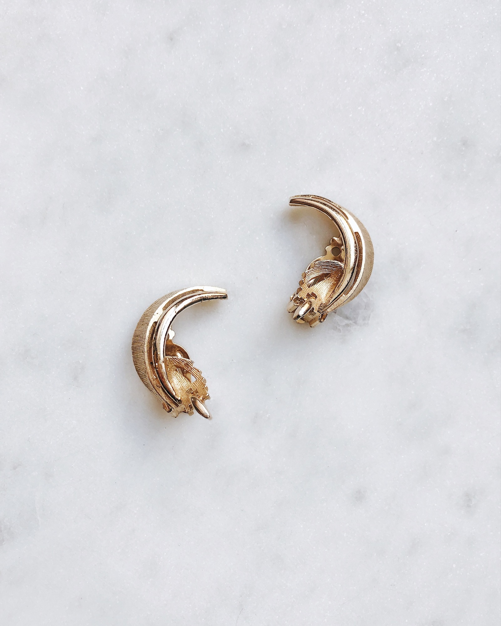 Клипсы-полумесяцы