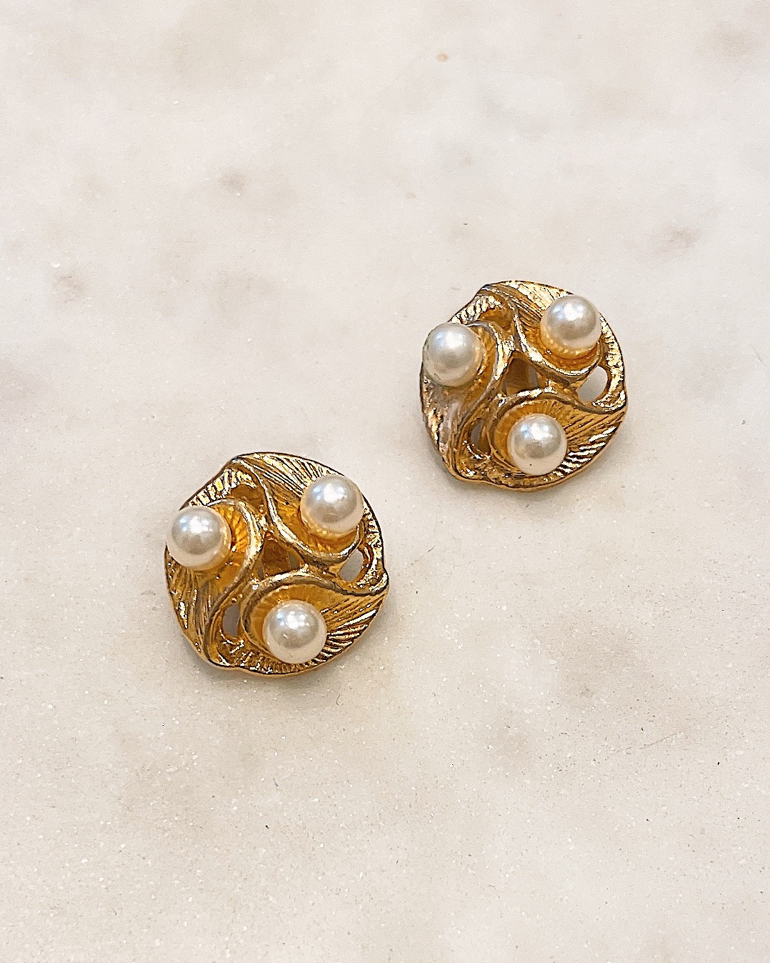 Фантазийные клипсы с жемчугом