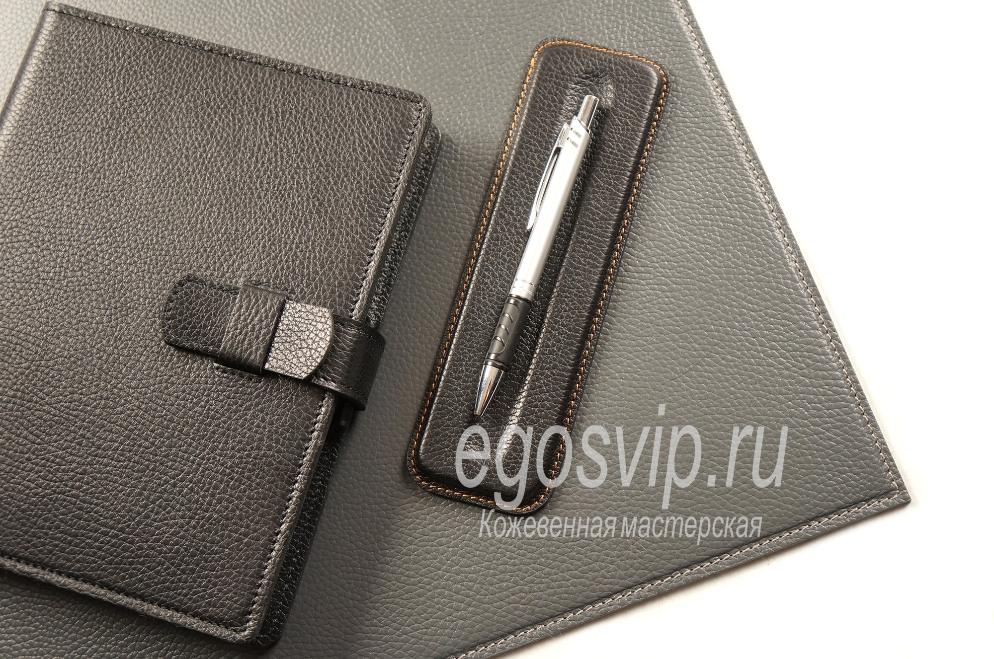 Кожаный бювар  двухслойный из натуральной кожи / бювары на заказ