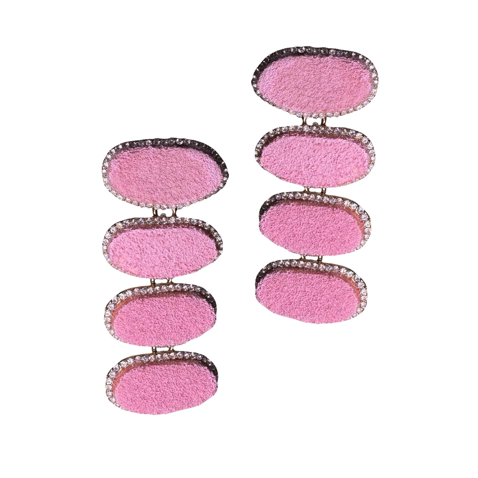 PINK VELVET