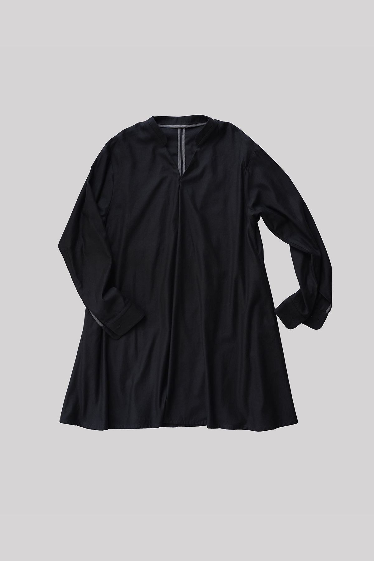 Рубашка длинная в атласном черном хлопке