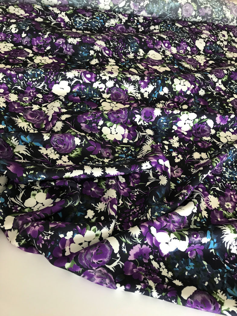 вискоза Blumarine фиолетовые цветы