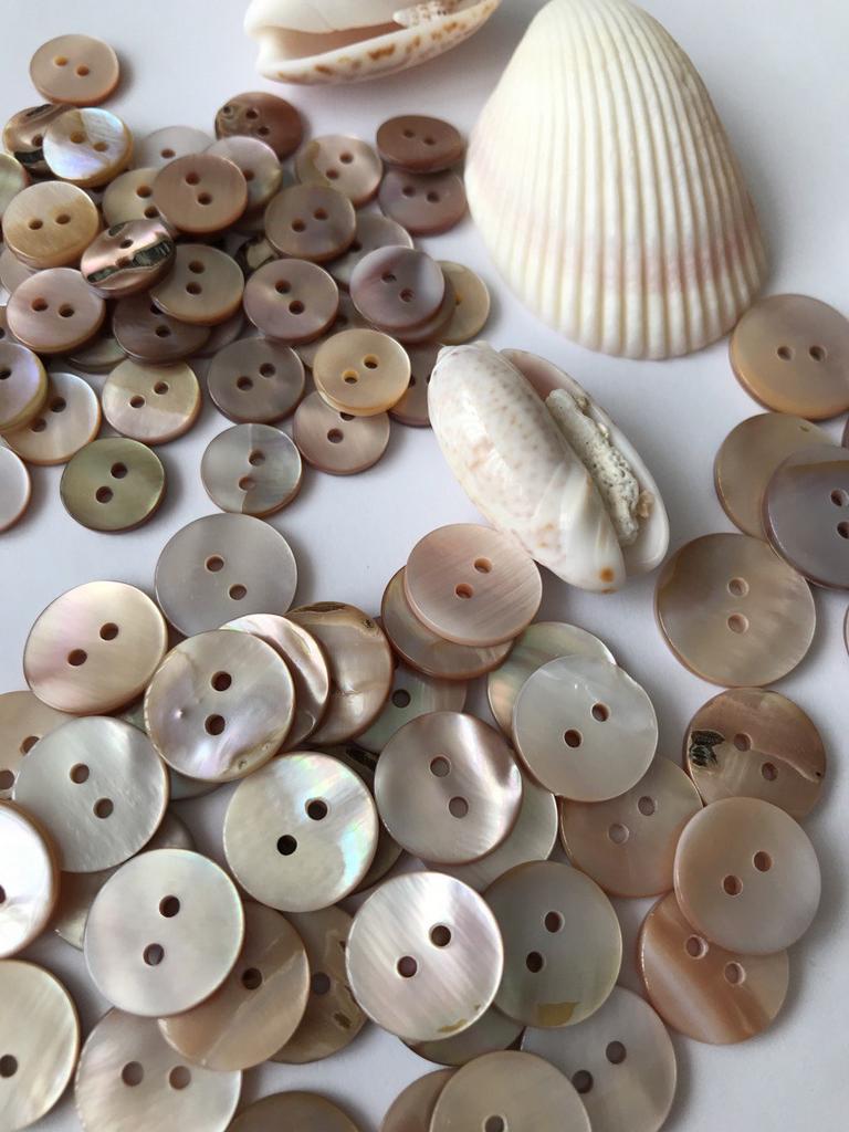 Пуговица ракушка R01 Розовая  11мм, 15мм, 18мм